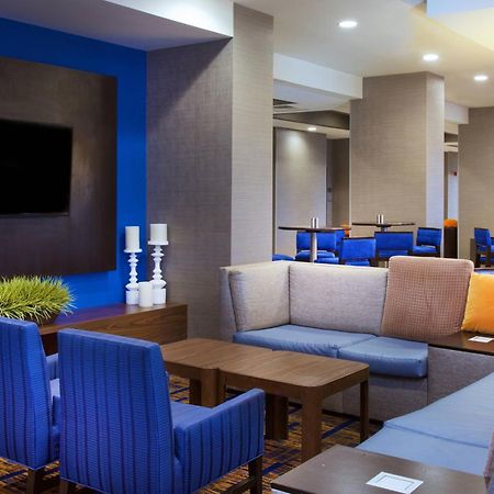 Courtyard By Marriott Bloomington Exterior foto
