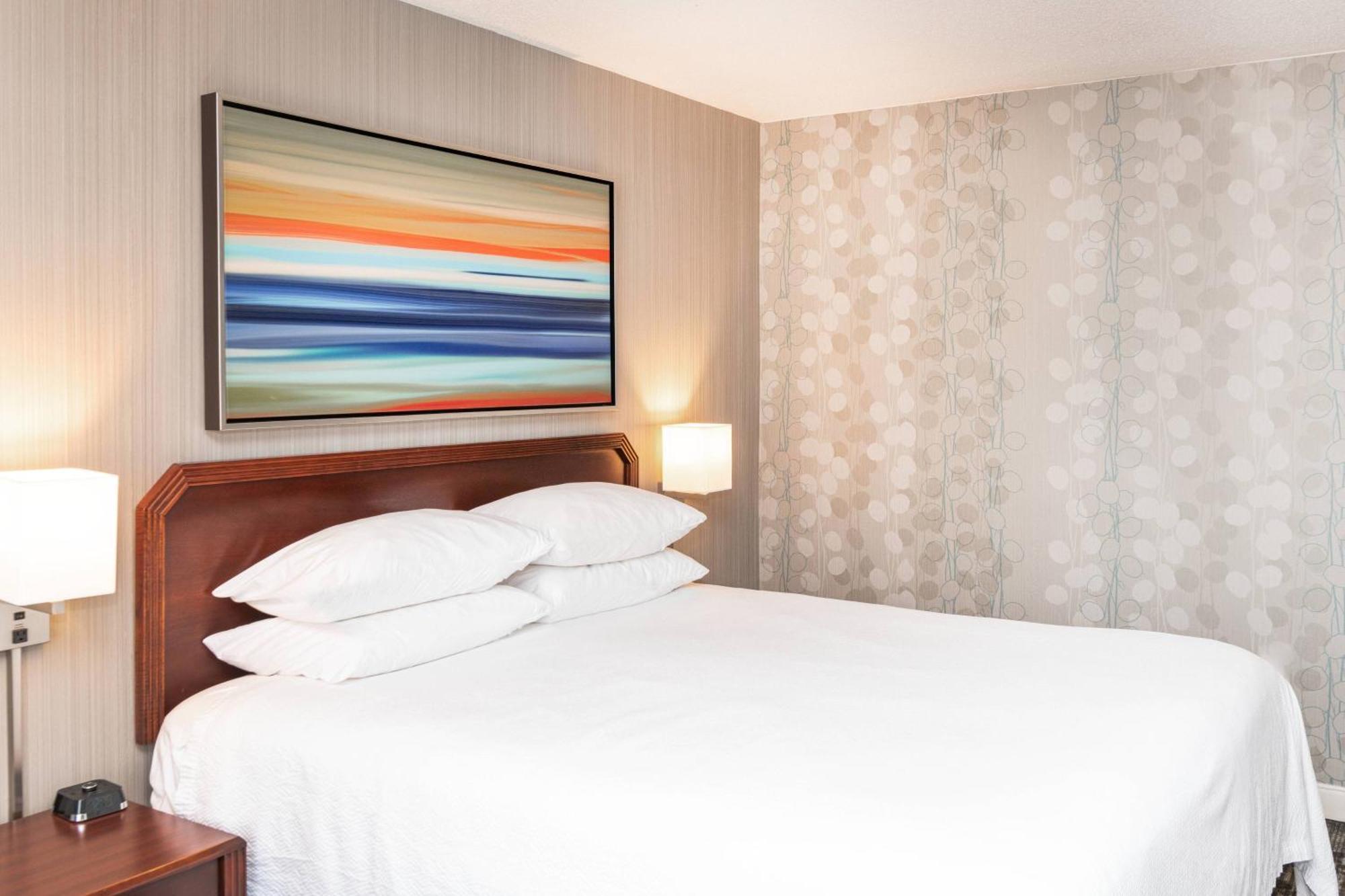 Courtyard By Marriott Bloomington Exterior foto