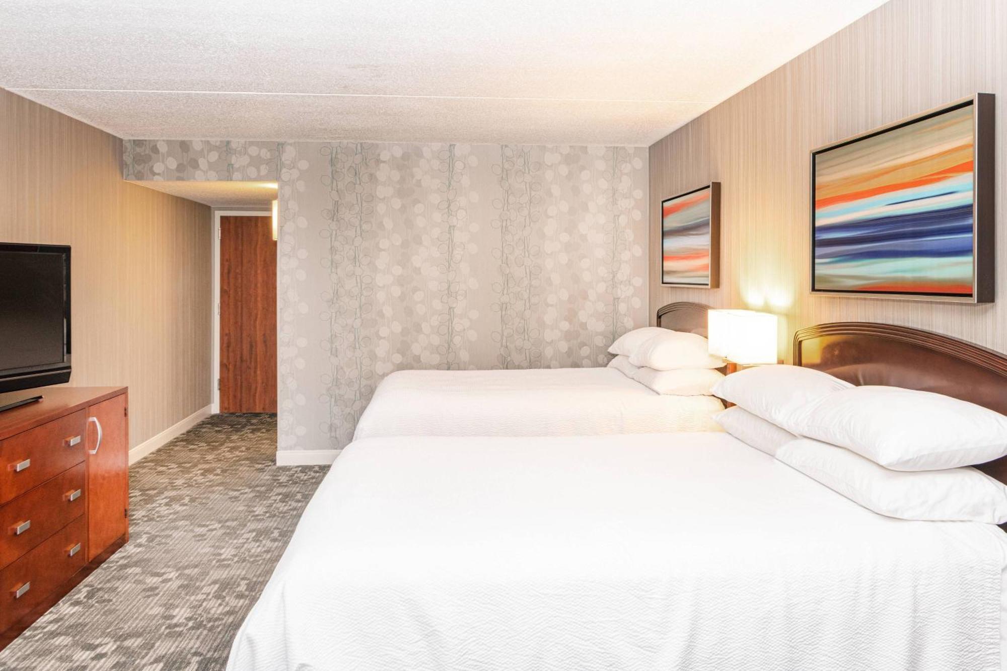 Courtyard By Marriott Bloomington Exterior foto