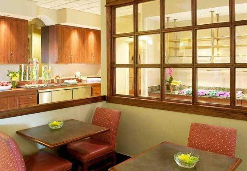 Courtyard By Marriott Bloomington Exterior foto
